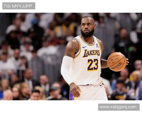 火箭湖人对决哈登与詹姆斯谁能引领球队走向胜利